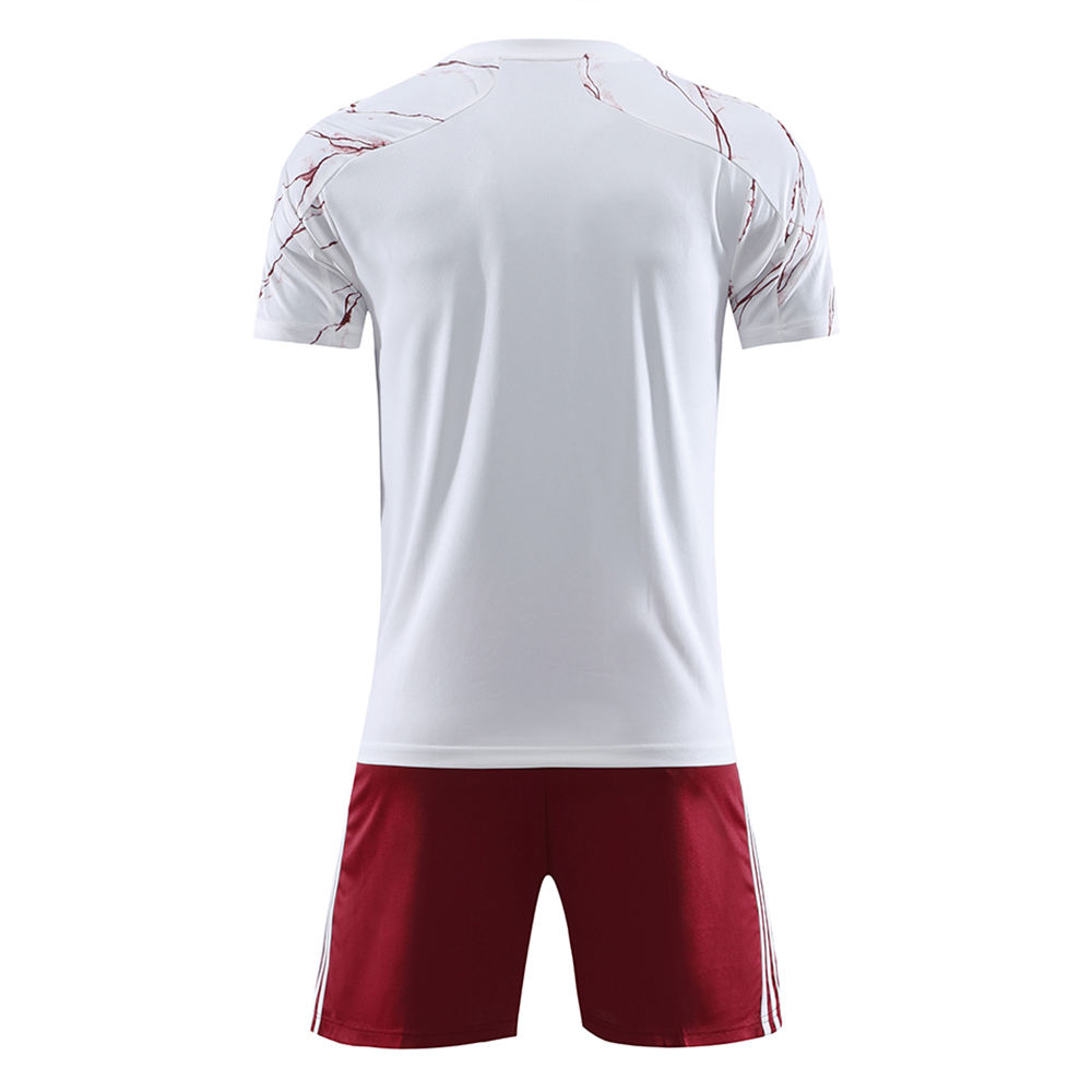 National Apparels 2024 Latest Design Soccer Uniform Set New Arrival Team Name Men Soccer Sports Football Uniforms For Sale